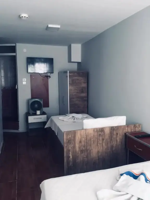 Измир: Hotel Dinlen