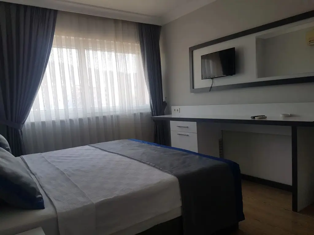 Измир: Alican 2 Hotel
