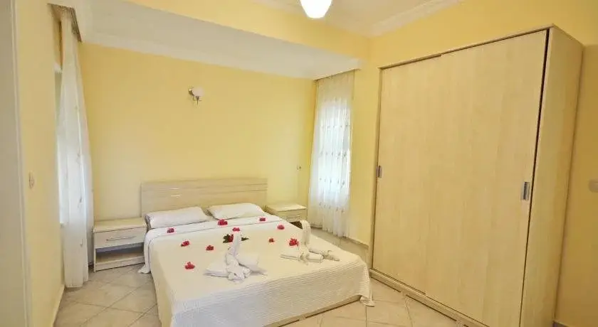 Фетхие: Sunset Beach Club by Aqua Lettings
