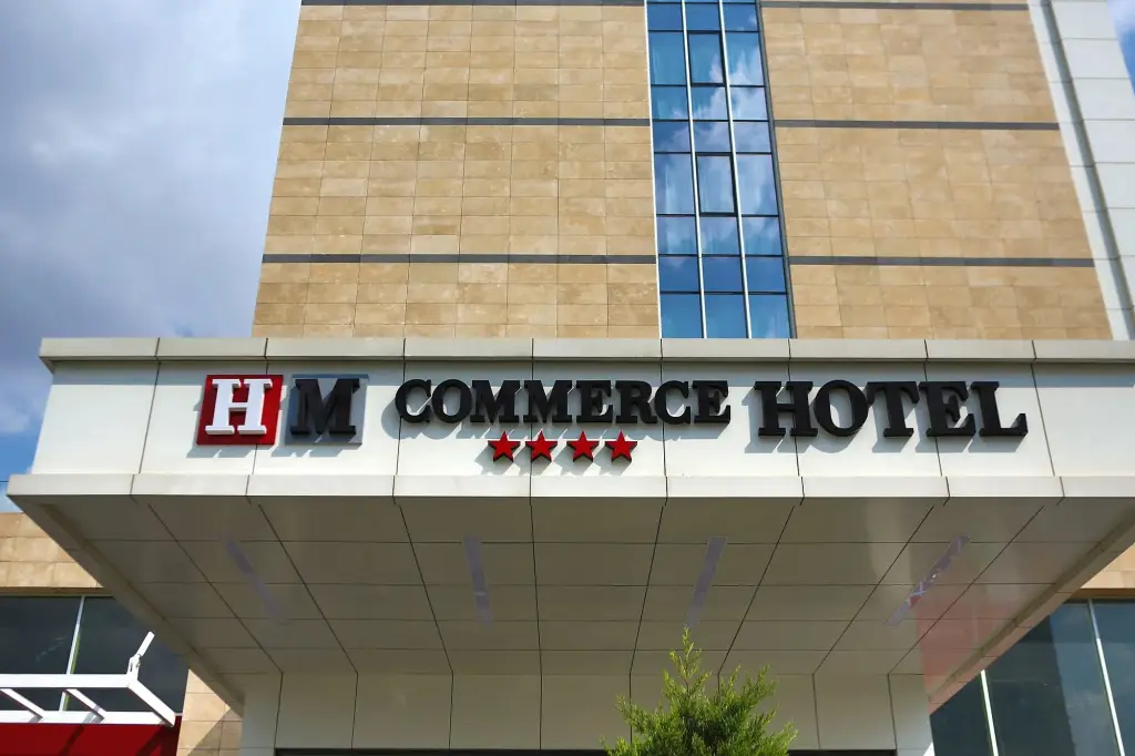 Hm Commerce Hotel — фото 1