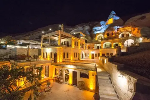Charming Cave Hotel — фото 1