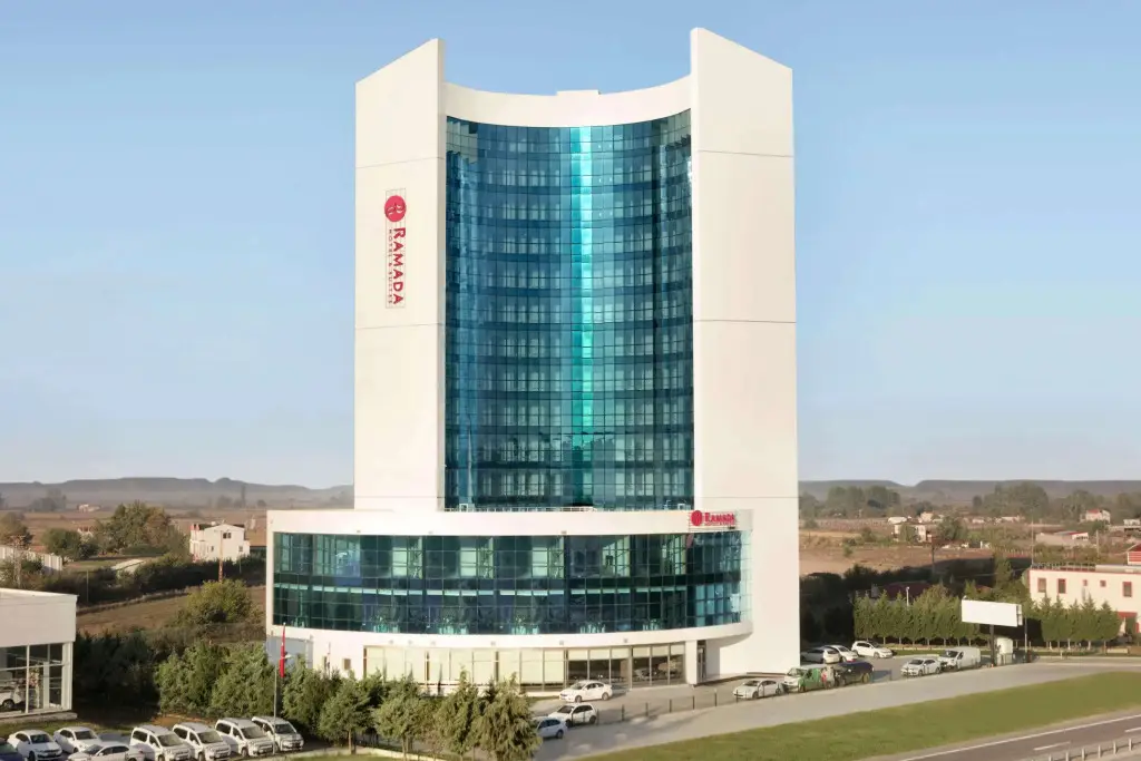 Ramada Hotel & Suites by Wyndham Edirne — фото 1