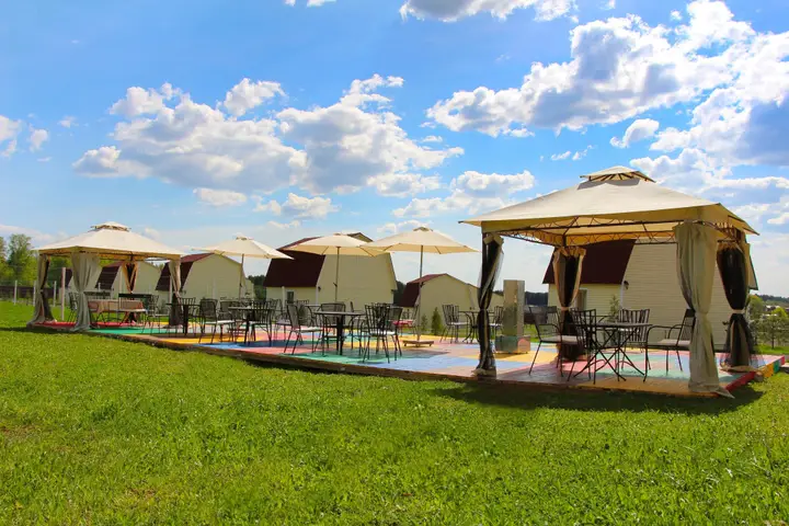 Веревское: FunForest Hotel