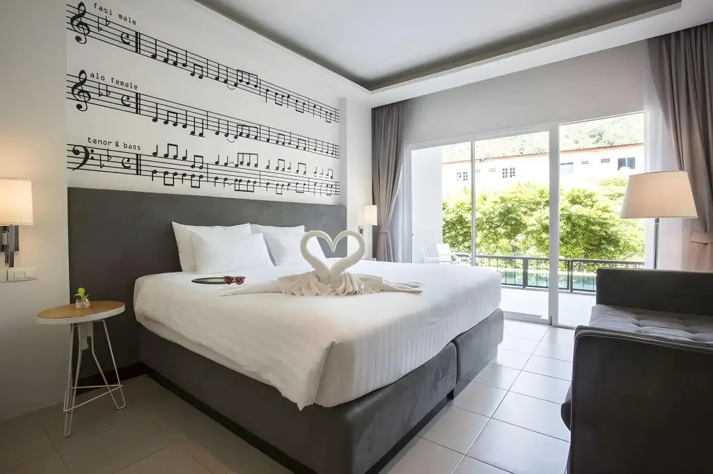Пхукет: The Melody Phuket