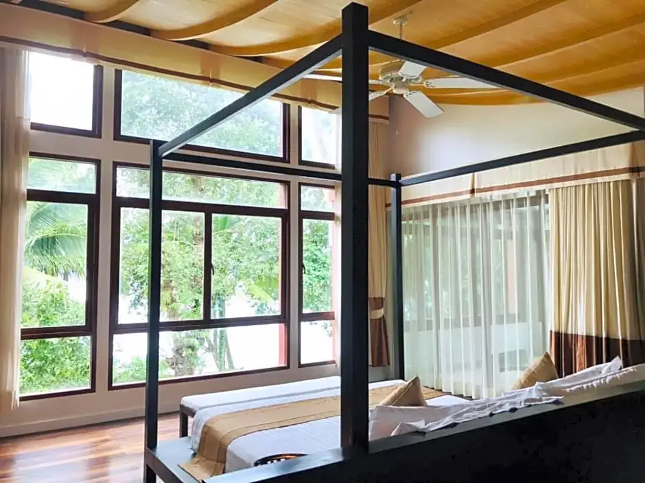 Краби: Amatapura Beachfront Villa 14