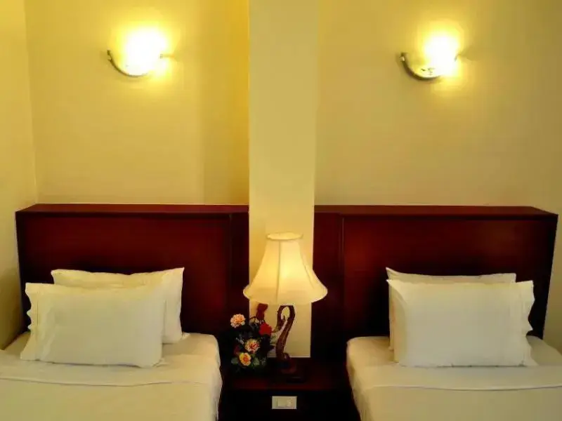 Лоэй: Baiboon Place Hotel