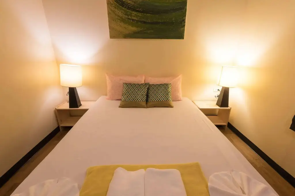 Ланта: Sincere Guest House & Restaurant