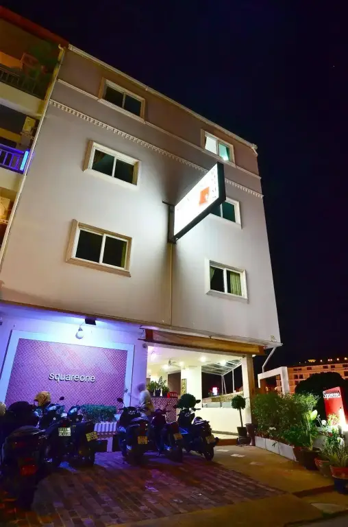 Square One Hotel Patong — фото 1