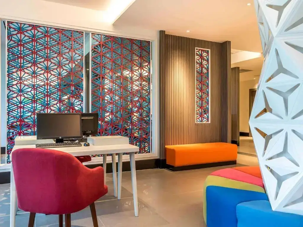 Пхукет: Отель ibis Styles Phuket City Hotel