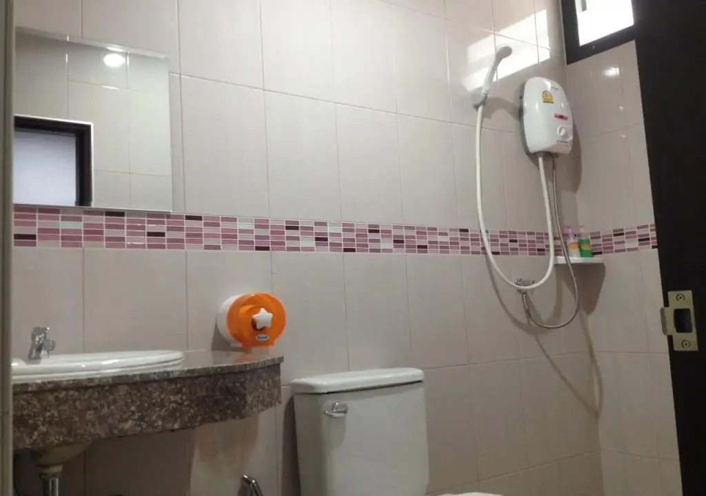 Краби: Pongsak Happy Home