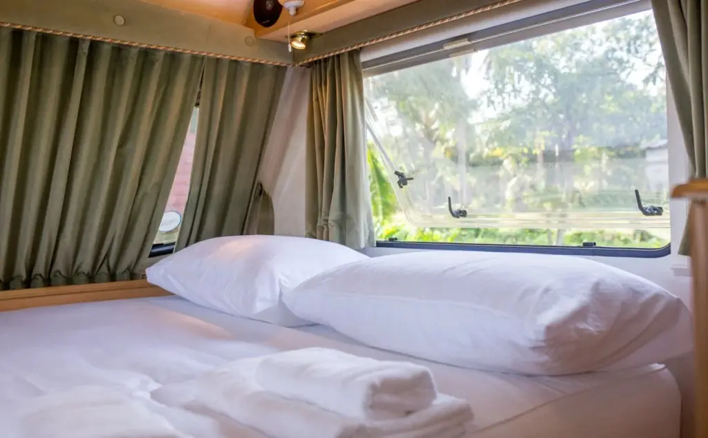 Самуи: Samui Caravans Beach Camp
