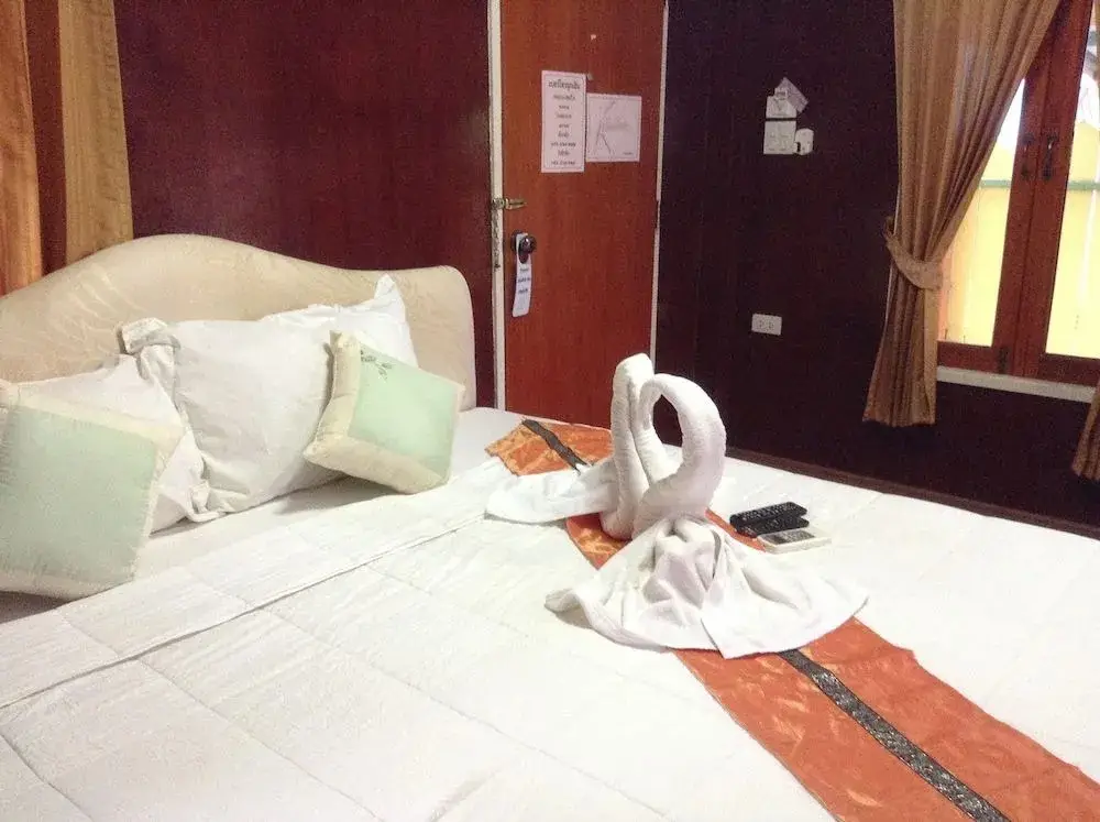 Утхай-Тхани: Grace iLint Resort