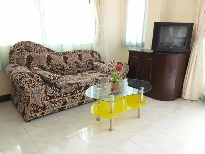 Краби: The Friendship Hometel