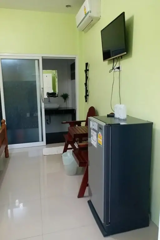 Районг: PT House Resort