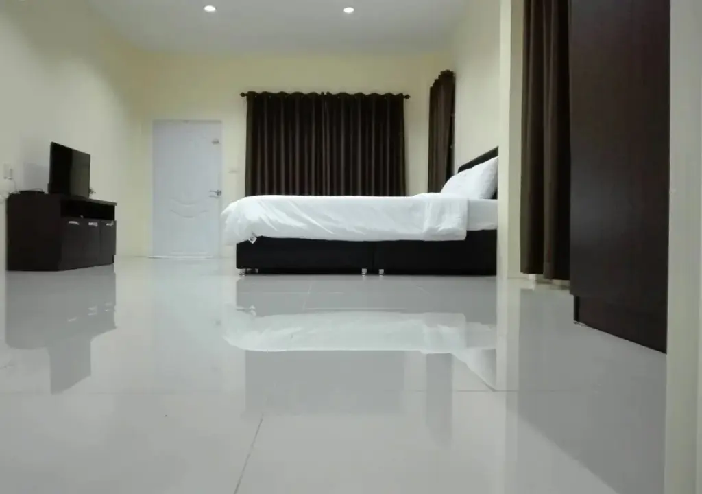 Кхлонг Кхут: Windy Home
