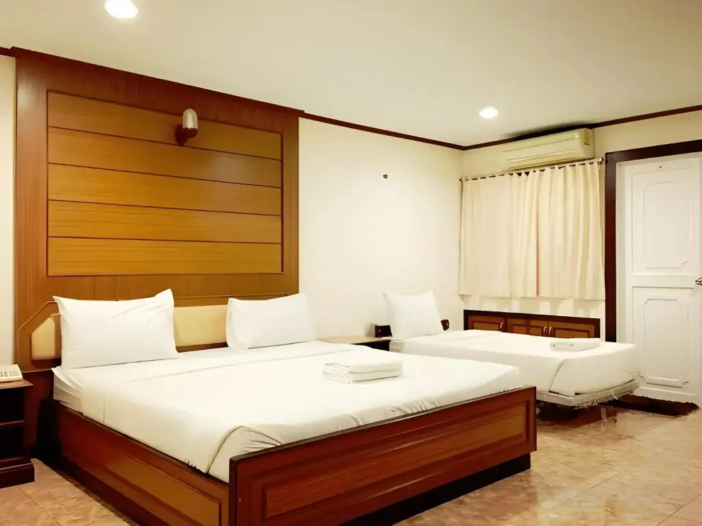 Чаккарат: Phimai Paradise Hotel