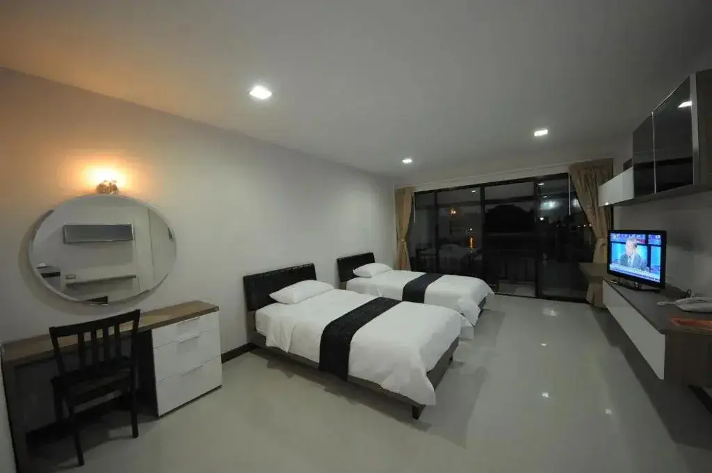 Ратчабури: Maeklong Marina Resort