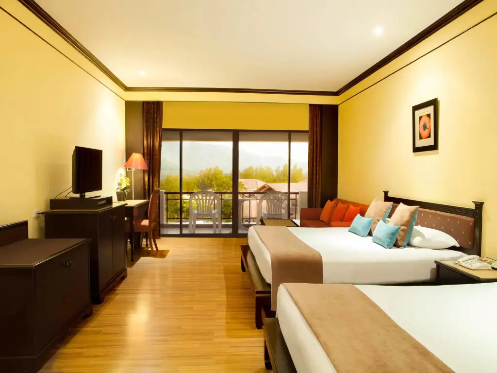 Миттапхап: Sir James Resort