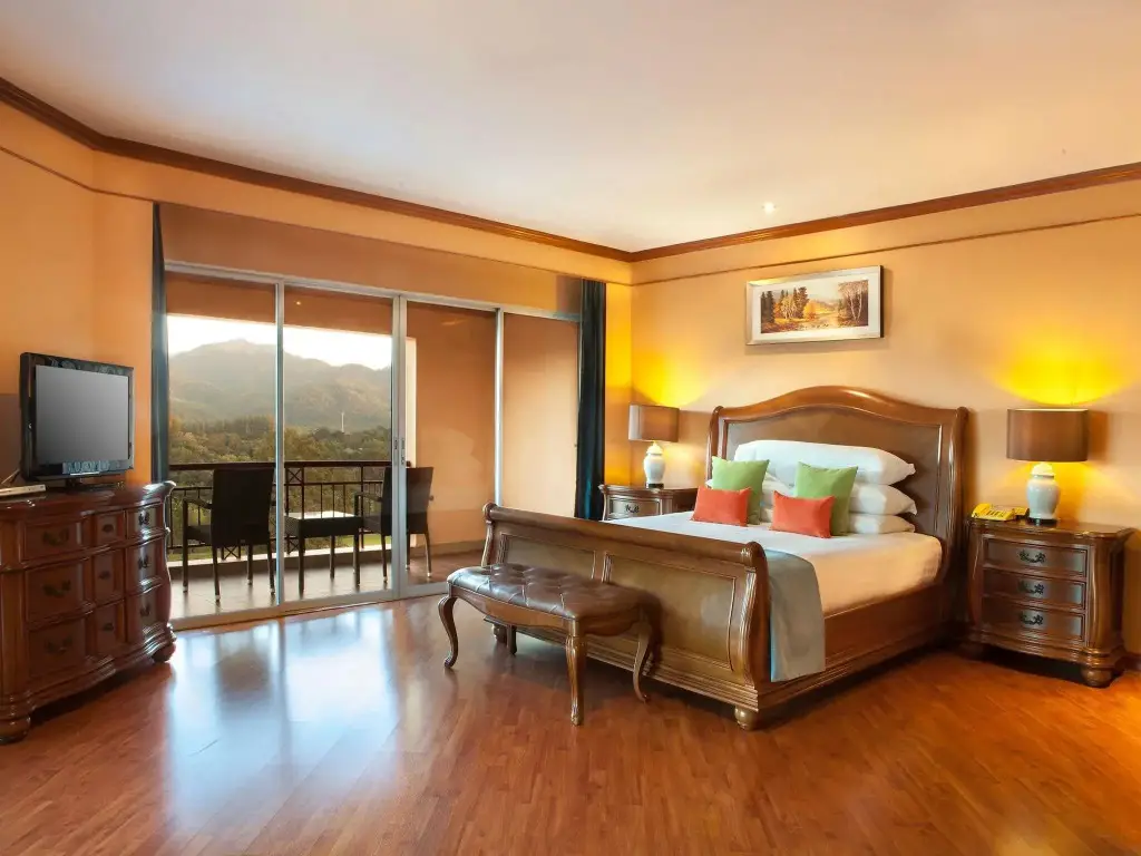 Миттапхап: Sir James Resort