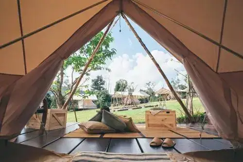Мае-Ванг: Campiness Camping & Farmsook