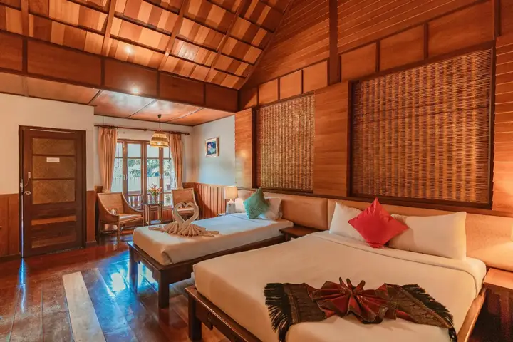 Сай Йок: River Kwai Village Hotel