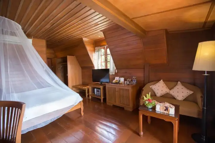 Чианграй: The Imperial River House Resort
