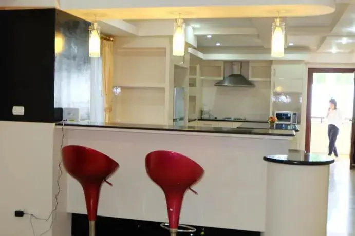 Rawai Suites Phuket — фото 1
