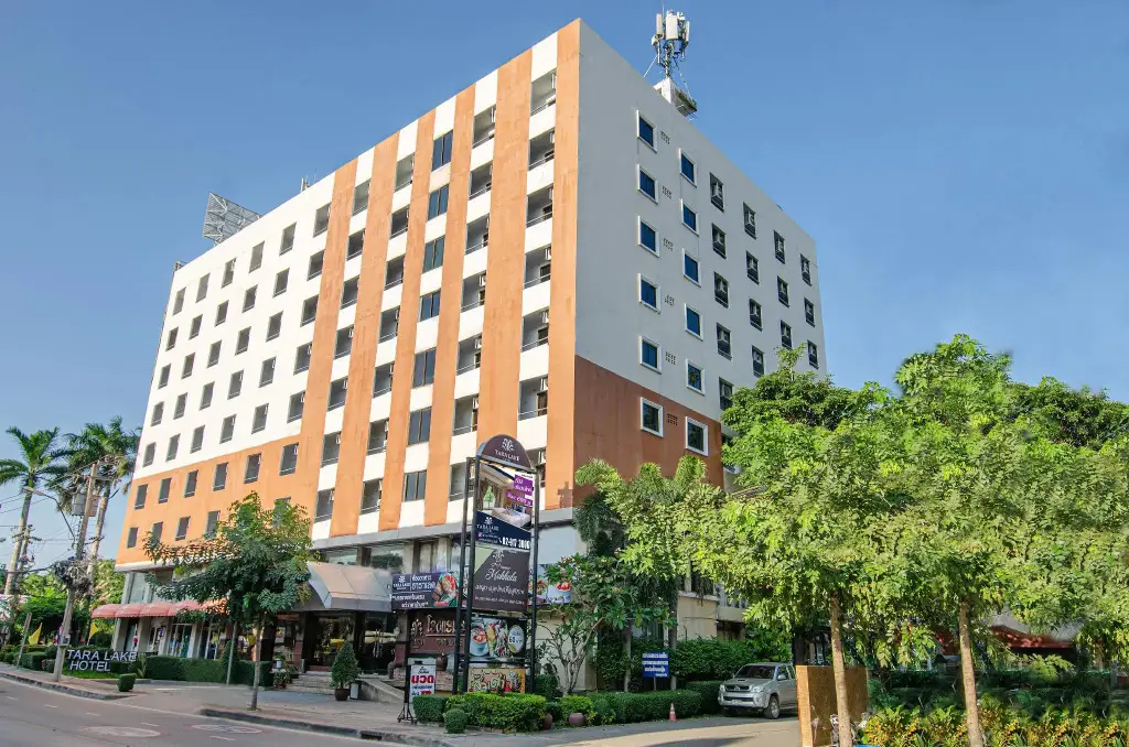 Tara Lake Hotel — фото 1