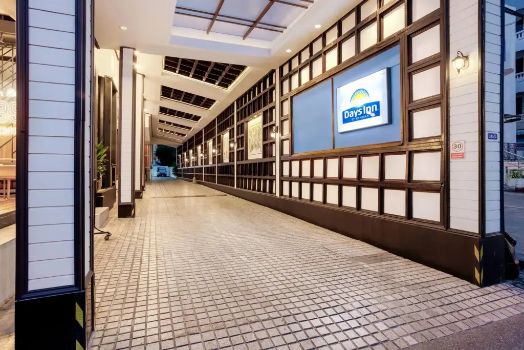 Days Inn by Wyndham Patong Beach Phuket — фото 1