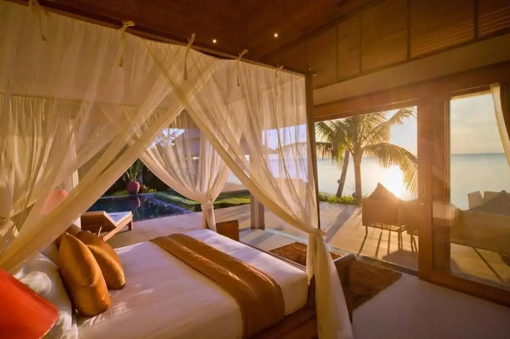 Самуи: Samara Luxury Beachfront Villa