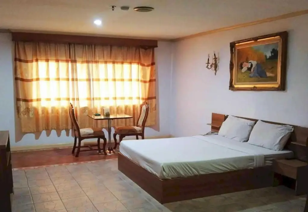 Банг-Яй: 13 Coins Hotel Bang Yai