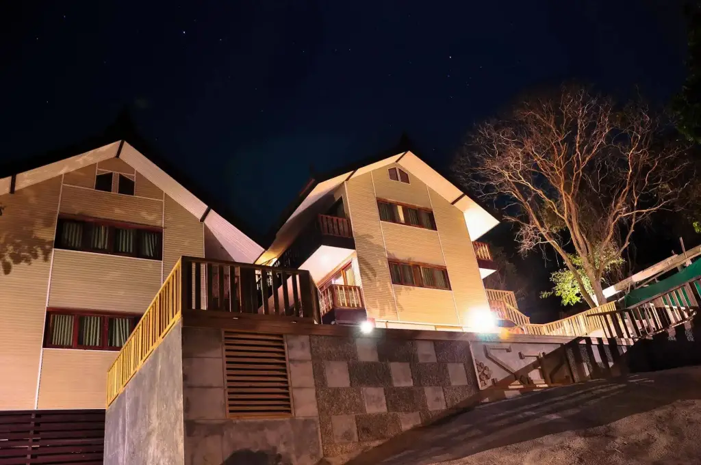 carousel image 0