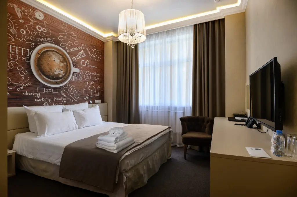 Новосибирск: Меблированные комнаты Apartello на Советской