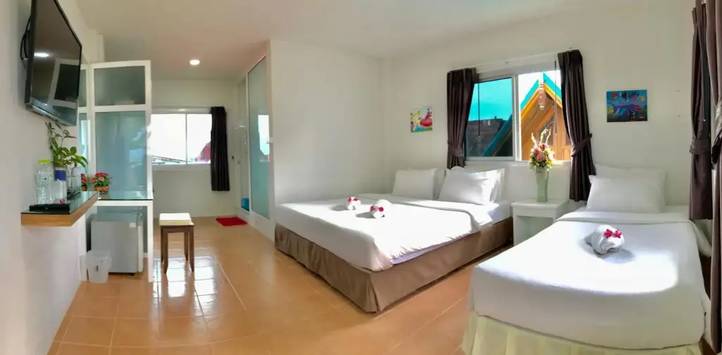 Краби: J Holiday Inn