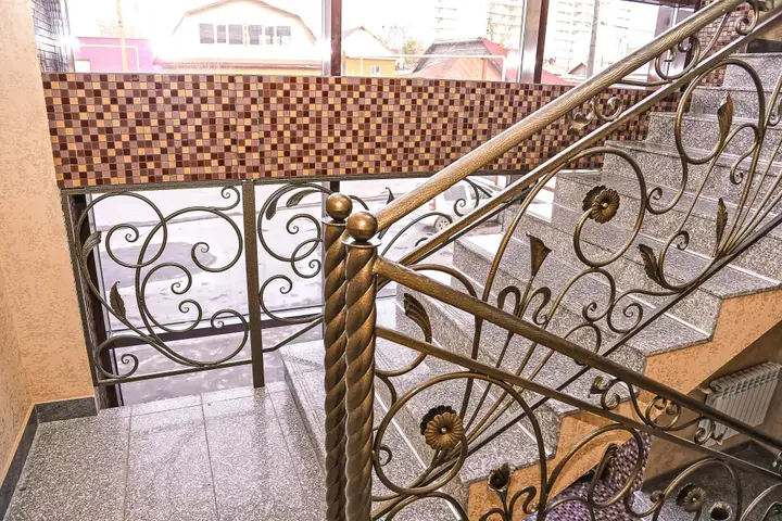 carousel image 4