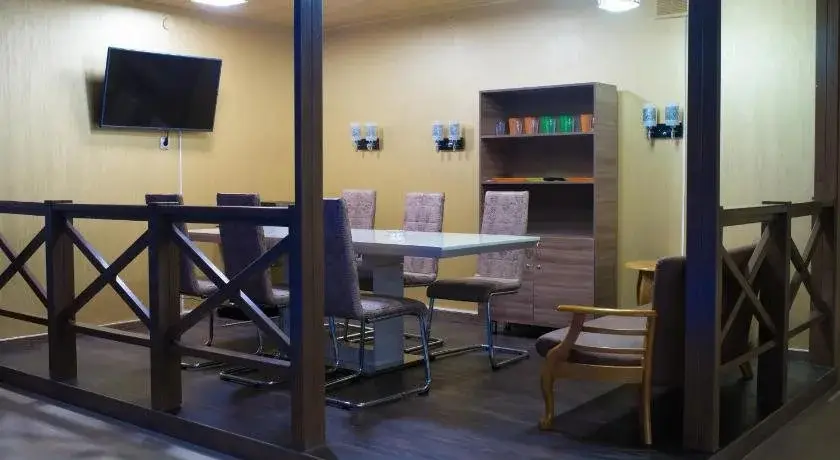 Новосибирск: Hotel X.O. Переездная (Икс О)