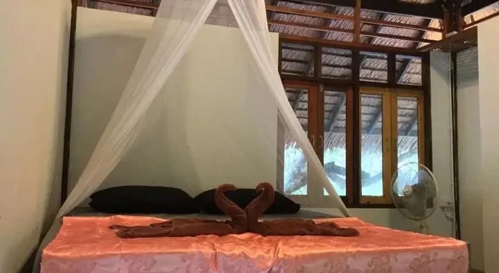 Старая часть Ланты: Cashew Nut Bungalow, Ko Mook