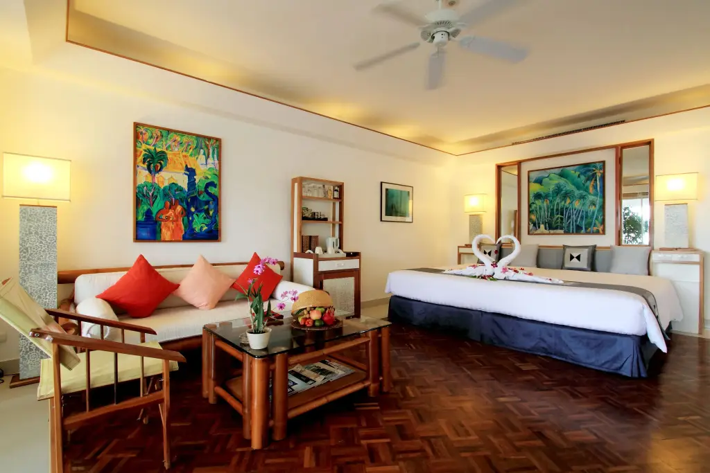 Муанг: Mom Tri's Villa Royale