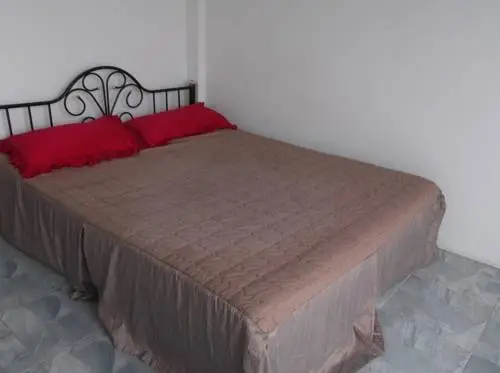 Хатъяй: Pharma Hostel