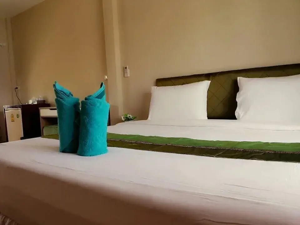 Ханом: Siriburi Resort
