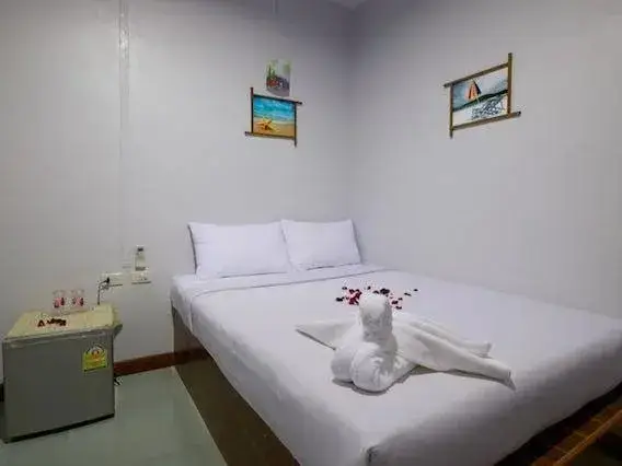 Ханом: Ake-View Resort