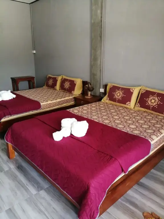 Трат: Yotin Guest House