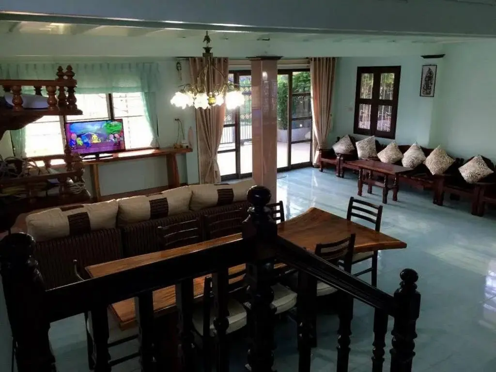 Накхонситхаммарат: Maliwan Holiday Home