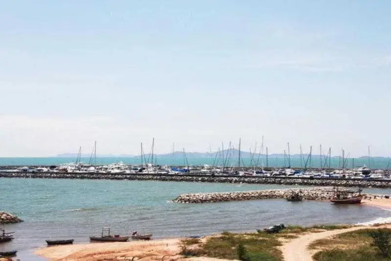 На Чом Тхиан: The Sand Beach Pattaya