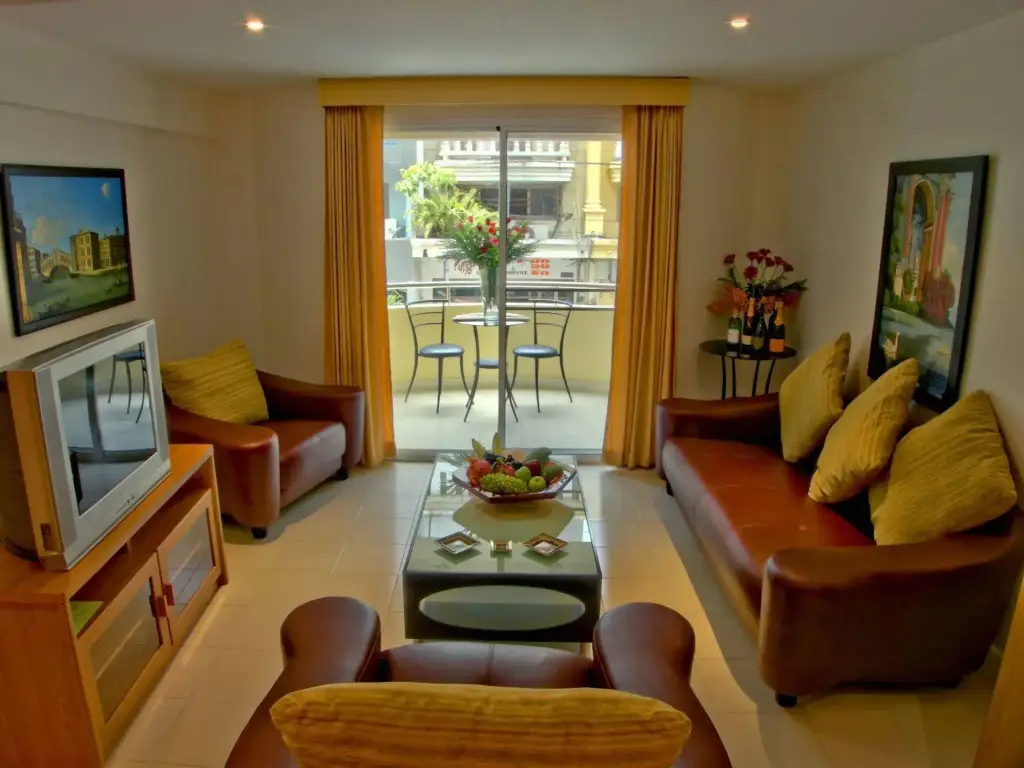 Паттайя: Mosaik Apartment