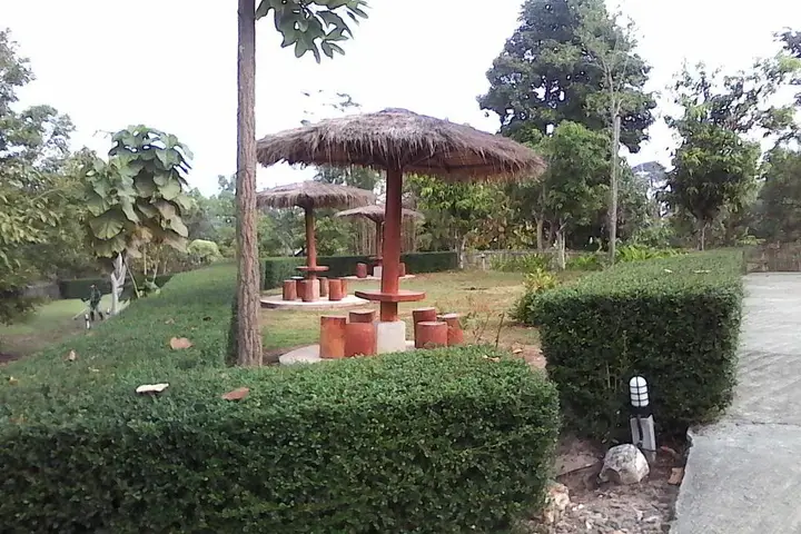 Паи: Erawan Resort