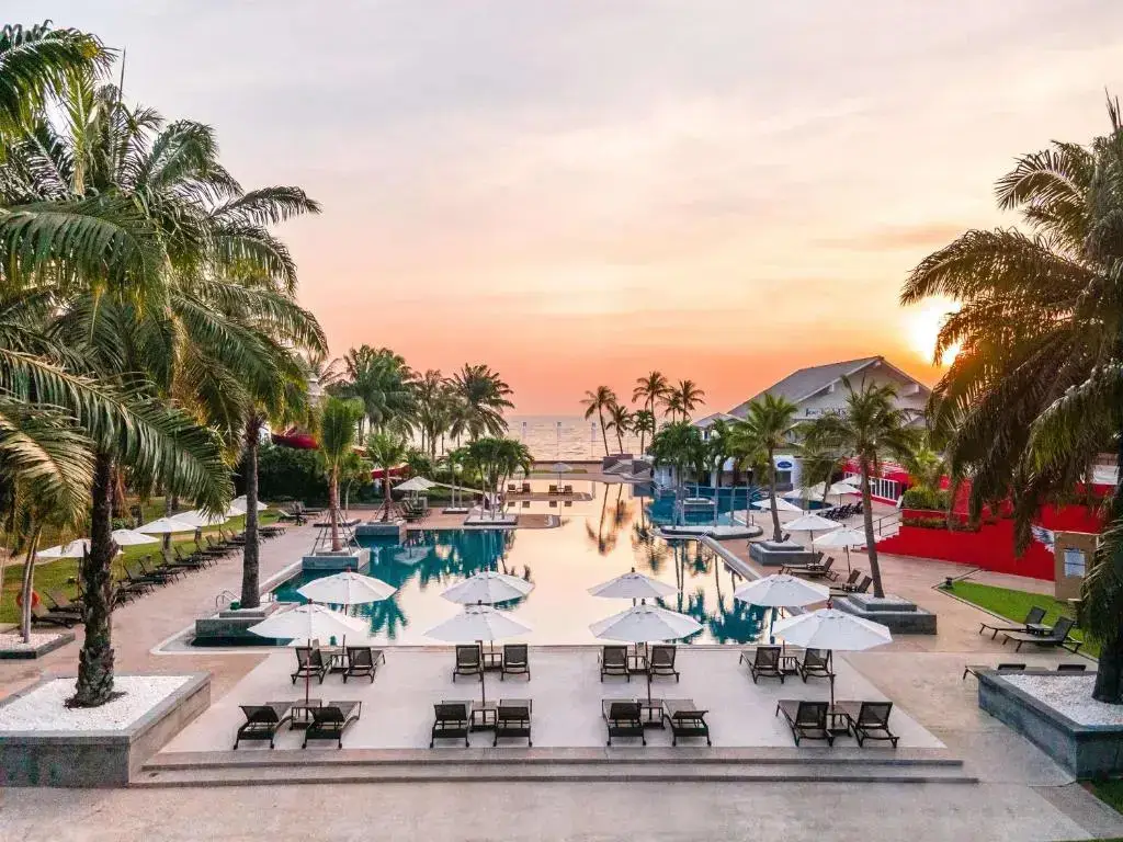 Отель Radisson Resort & Spa Hua Hin — фото 1