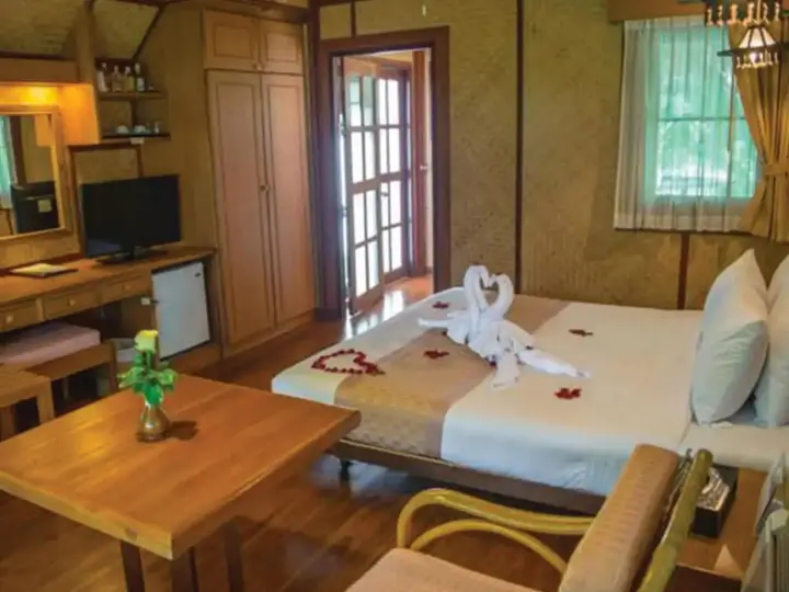 На Чом Тхиан: Sunset Village Beach Resort