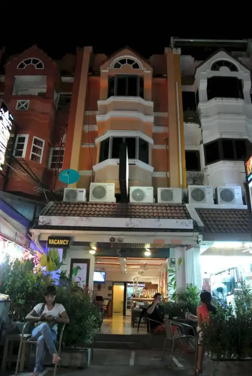 Karon Sunshine Guesthouse & Bar — фото 1