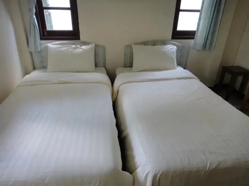 Кхонг Чиам: Ban Kiangnam Hotel